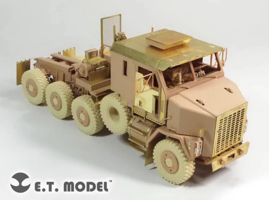 Modern US M1070 HET Truck Tractor 1/35 Resin Model Kit - 1/35 resin model view 3