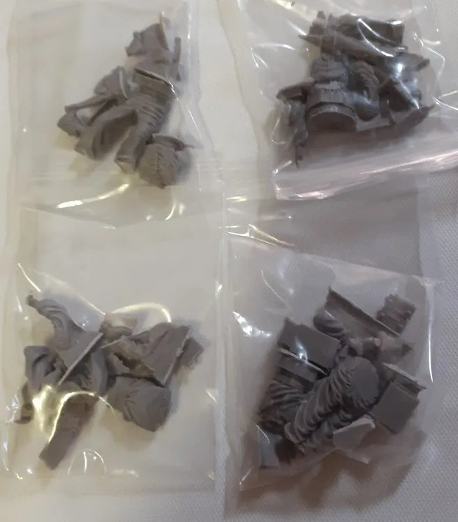WWII German Luftwaffe 2cm Flak Crew 1/35 Resin Figure Set - 1/35 resin model view 4