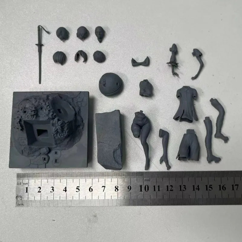 Post-Apocalyptic Female Warrior with Raven 1/24 Resin Figure Kit - 1/24 resin model view 5