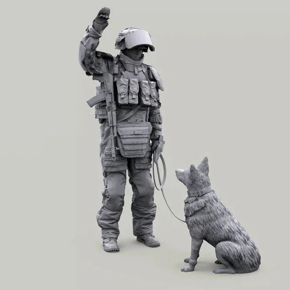 Sci-Fi Soldier with Corgi Companion 1/35 Resin Figure Kit - 1/35 resin model view 4
