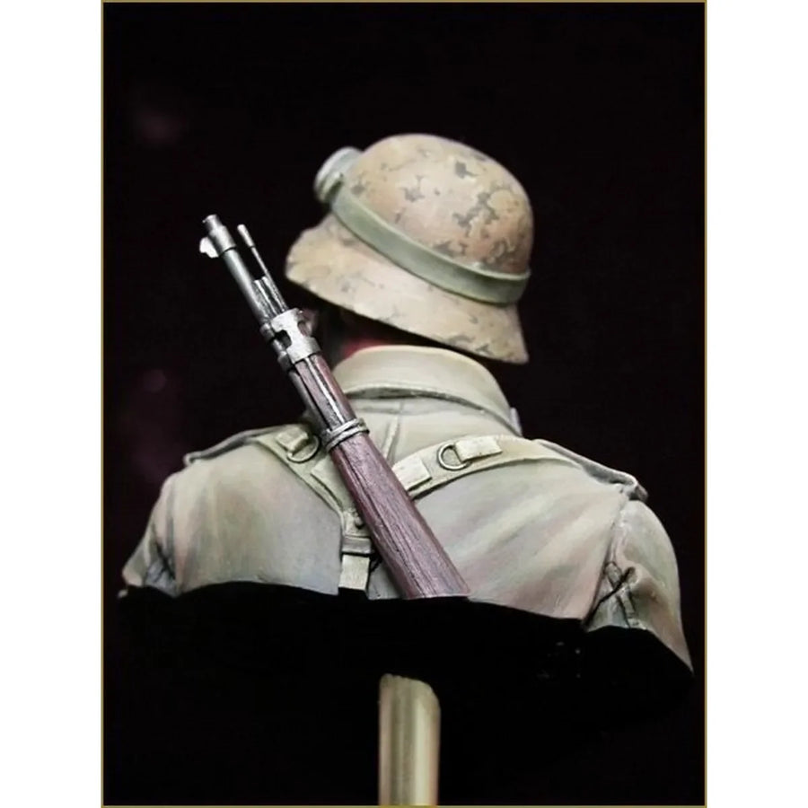 WWII German DAK Soldier 1/10 Scale Resin Bust - 1/10 resin model view 5