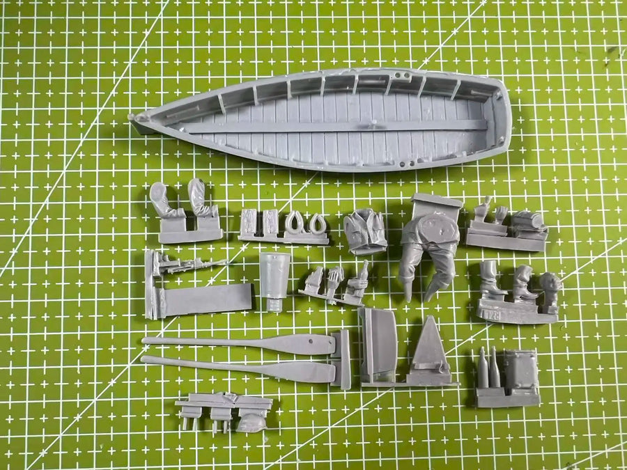 Modern Fisherman with Kayak Diorama 1/35 Resin Kit - 1/35 resin model view 3