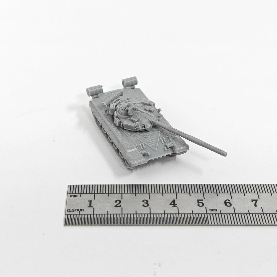 T-80B Main Battle Tank 1/144 Scale Resin Model Kit - 1/144 resin model view 2