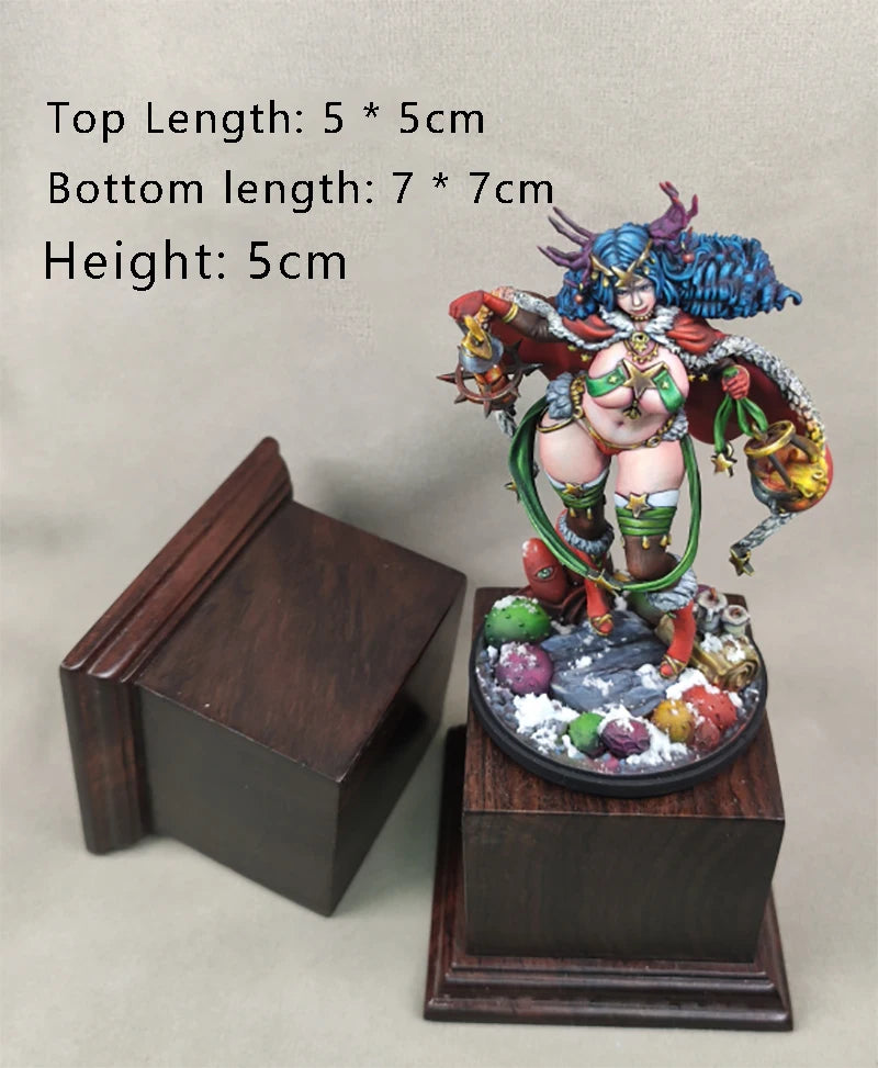 Winged Paladin Knight with Shield 1/35 Resin Figure Base - 1/35 resin model view 4