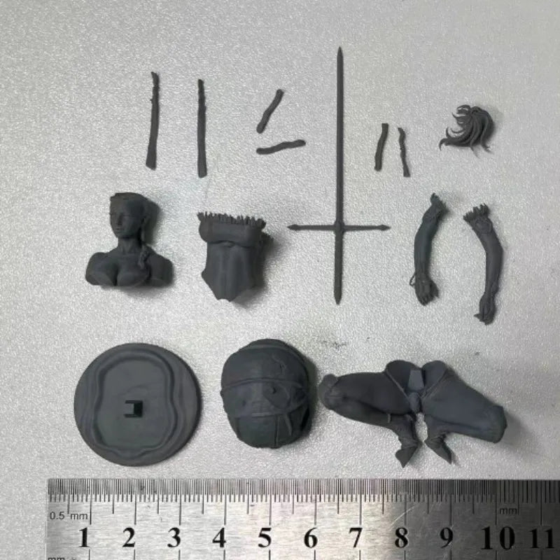 Female Steampunk Warrior 1/24 Resin Figure Kit - 1/24 resin model view 5