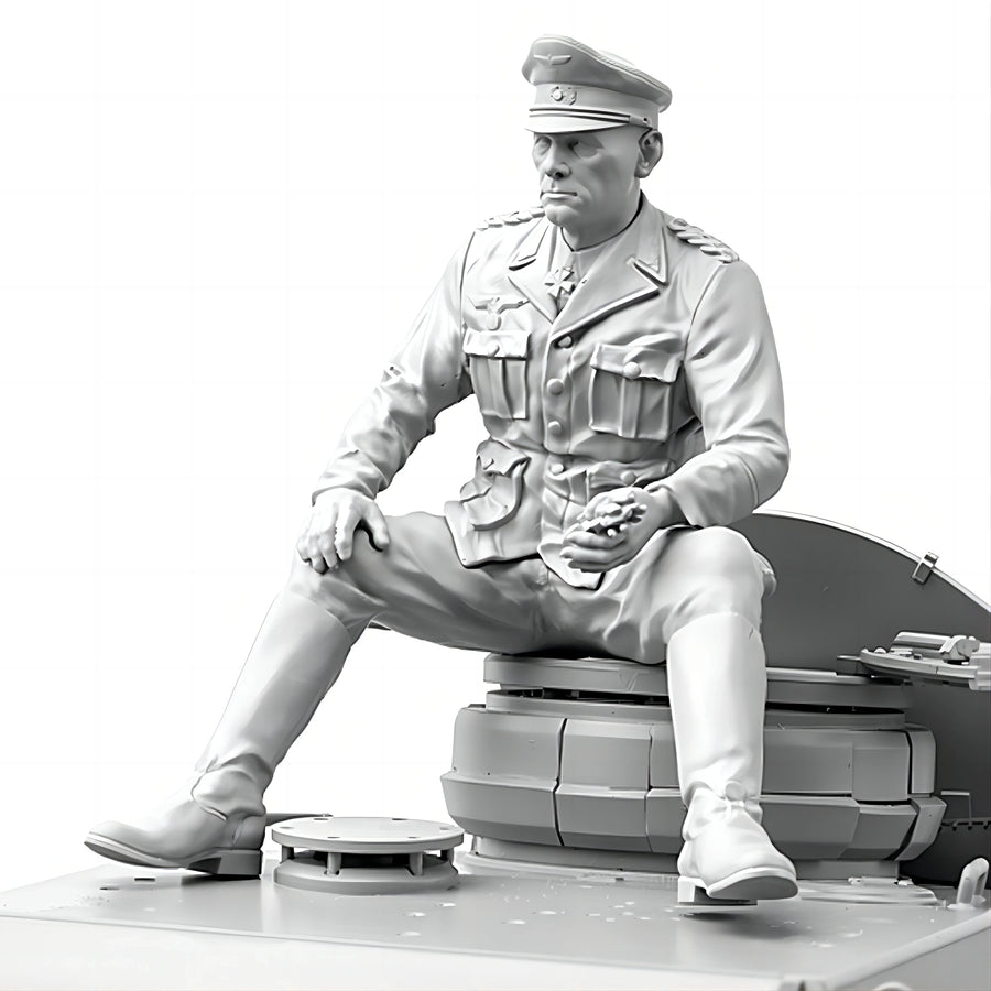 WWII German Officer Seated 1/16 Resin Figure Kit - 1/16 resin model view 2