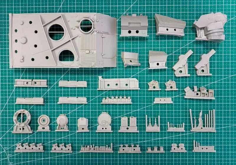 M113 TUA Armored Personnel Carrier 1/35 Resin Model Kit - 1/35 resin model view 3