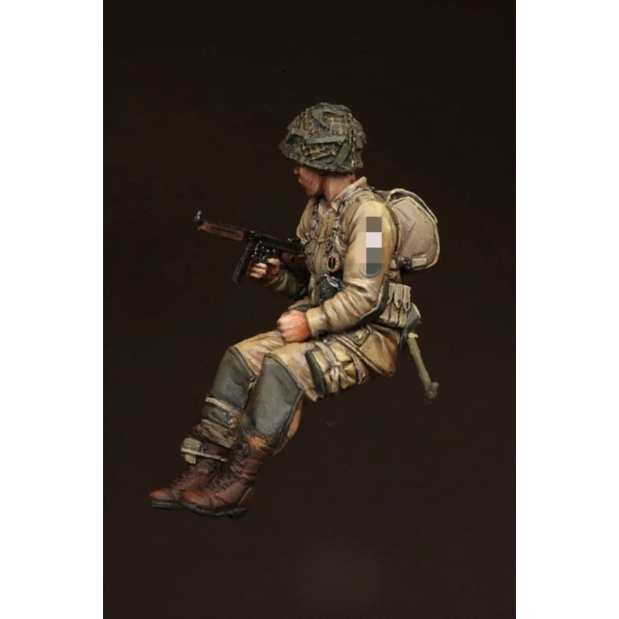 US Airborne Soldier in Combat Gear 1/35 Resin Figure - 1/35 resin model view 2