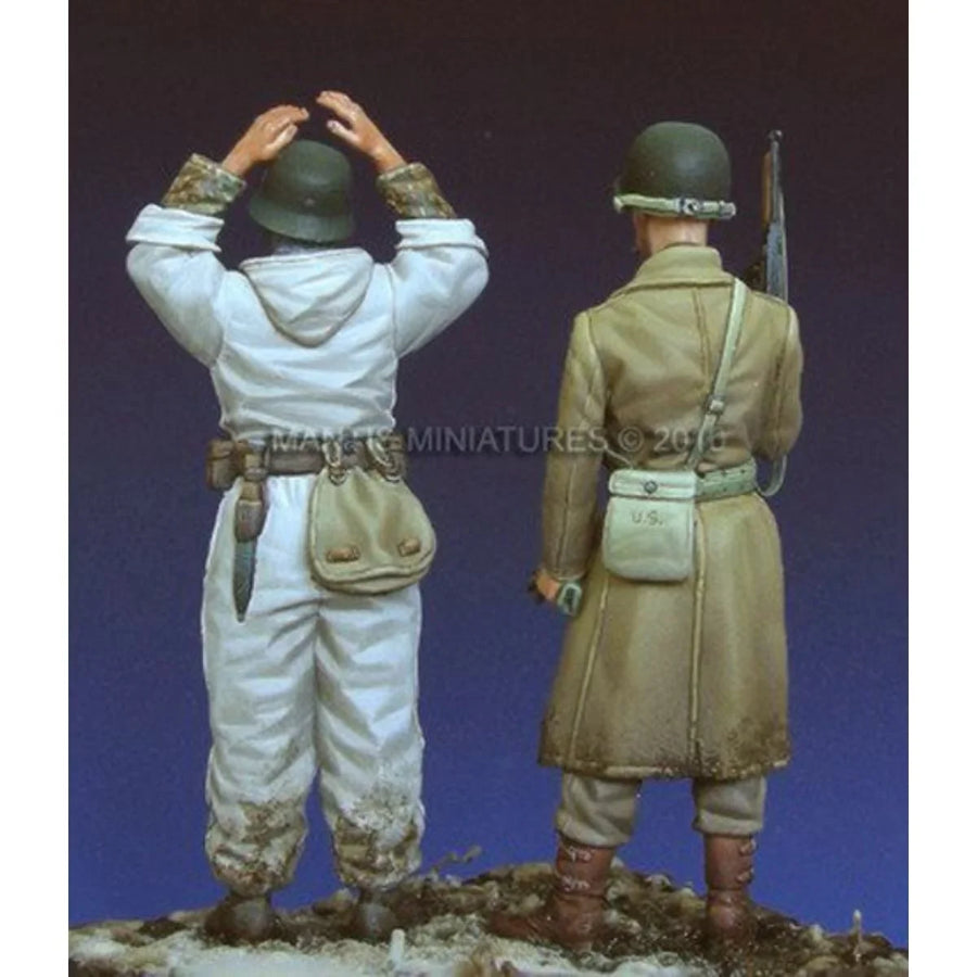 WWII US Infantry with German Prisoners 1/35 Scale Resin Figure Set - 1/35 resin model view 2