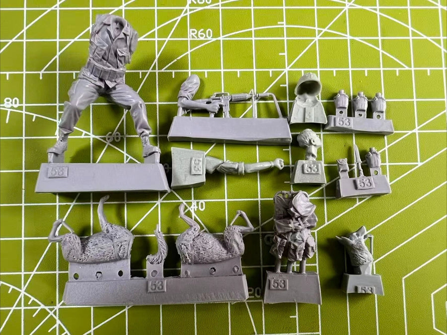 Modern US Army K-9 Tactical Team 1/35 Resin Figure Set - unpainted resin model kit