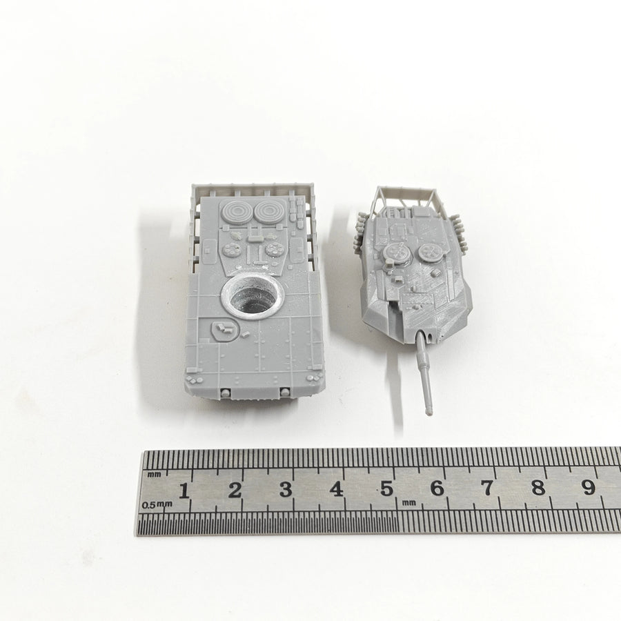 Leopard Tank Evolution Set 1/144 Resin Model Kit - 1/144 resin model view 5