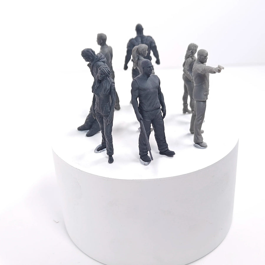Zombie Apocalypse Survivor Team 1/35 Scale Resin Figure Set - 1/35 resin model view 6