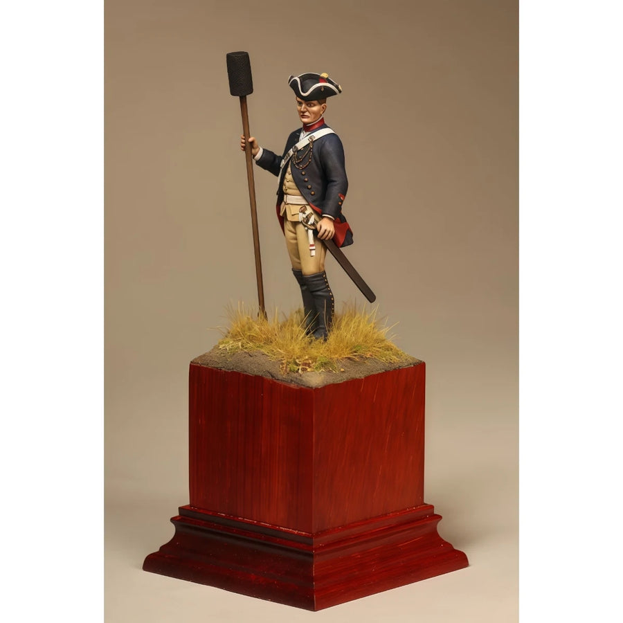 Continental Army Artillery Gunner with Rammer 54mm Resin Figure Kit - resin model view 4