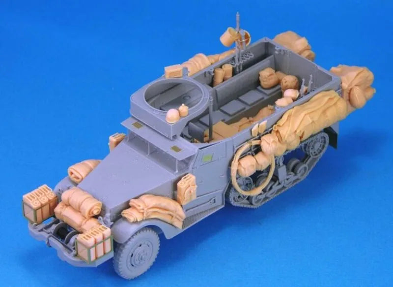 US M3A1 Halftrack Stowage Set 1/35 Resin Model Kit - 1/35 resin model view 3
