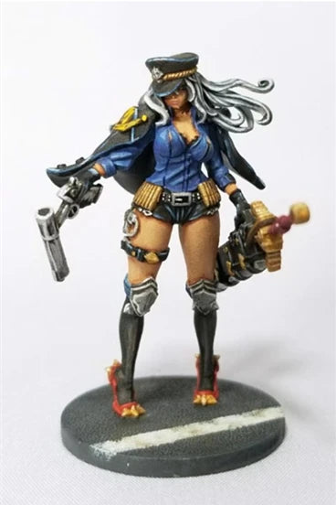 Sci-Fi Military Female Commander with Flowing Hair 75mm Resin Figure Kit - resin model view 2