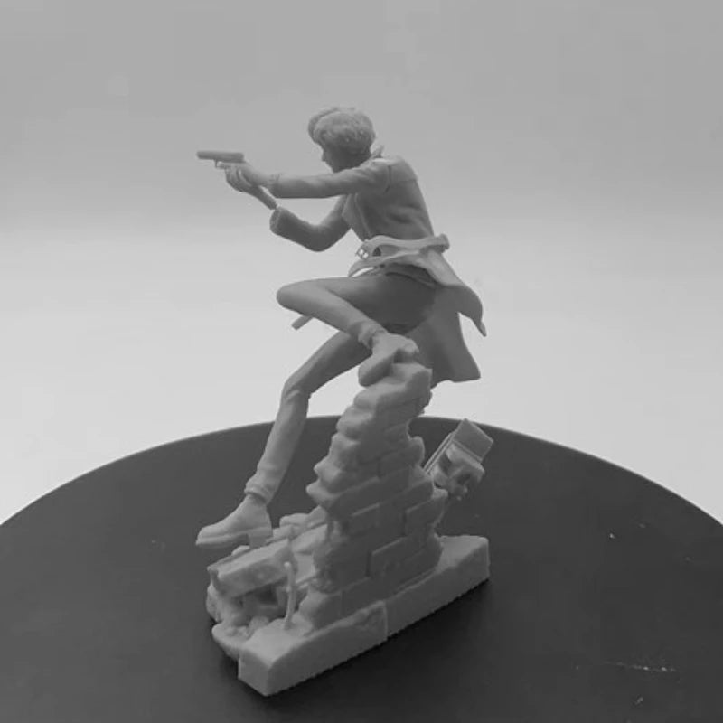 Spike Spiegel Combat Pose 1/24 Resin Figure Kit - 1/24 resin model view 5