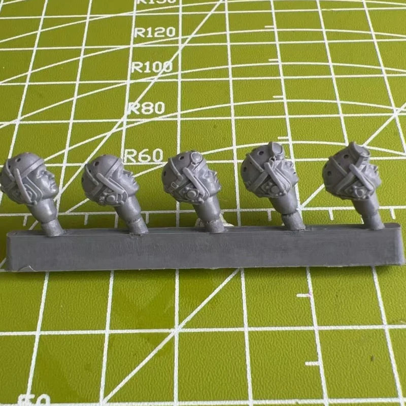WWII Pilot Helmets Replacement Set 1/35 Scale Resin Accessories Kit - 1/35 resin model view 3