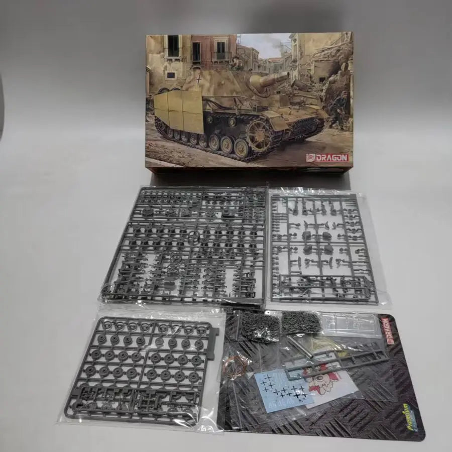 German Sd.Kfz.166 Stug IV Assault Tank 1/35 Resin Model Kit - 1/35 resin model view 5
