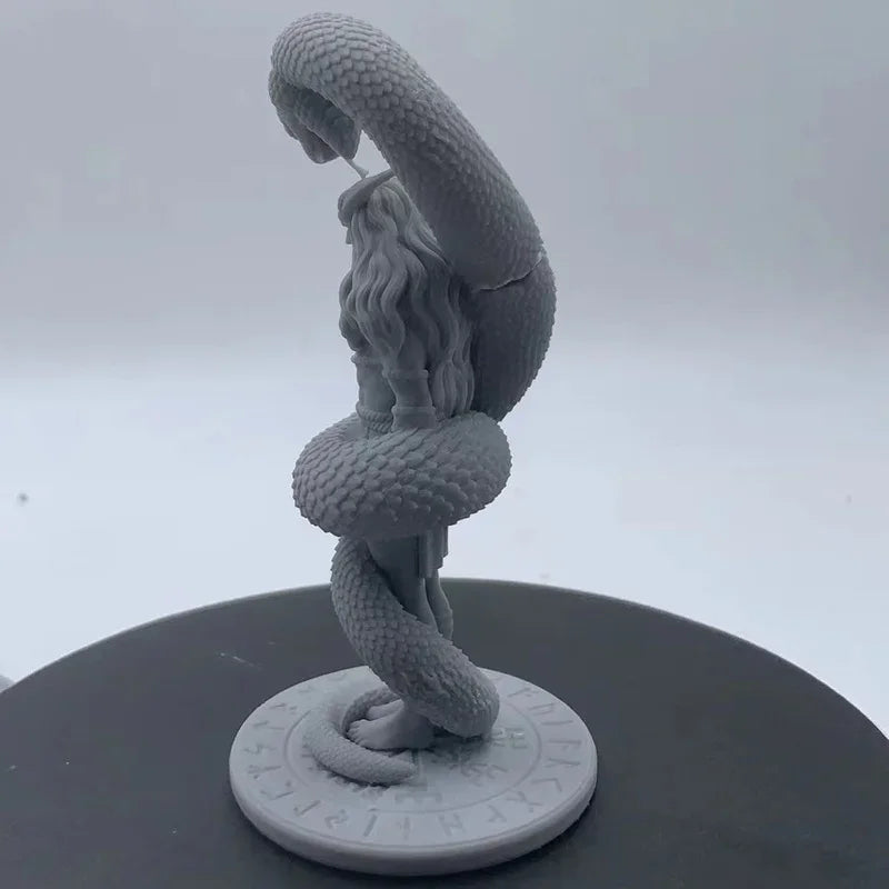 Snake Charmer Warrior with Serpent 1/24 Resin Figure Kit - 1/24 resin model view 6