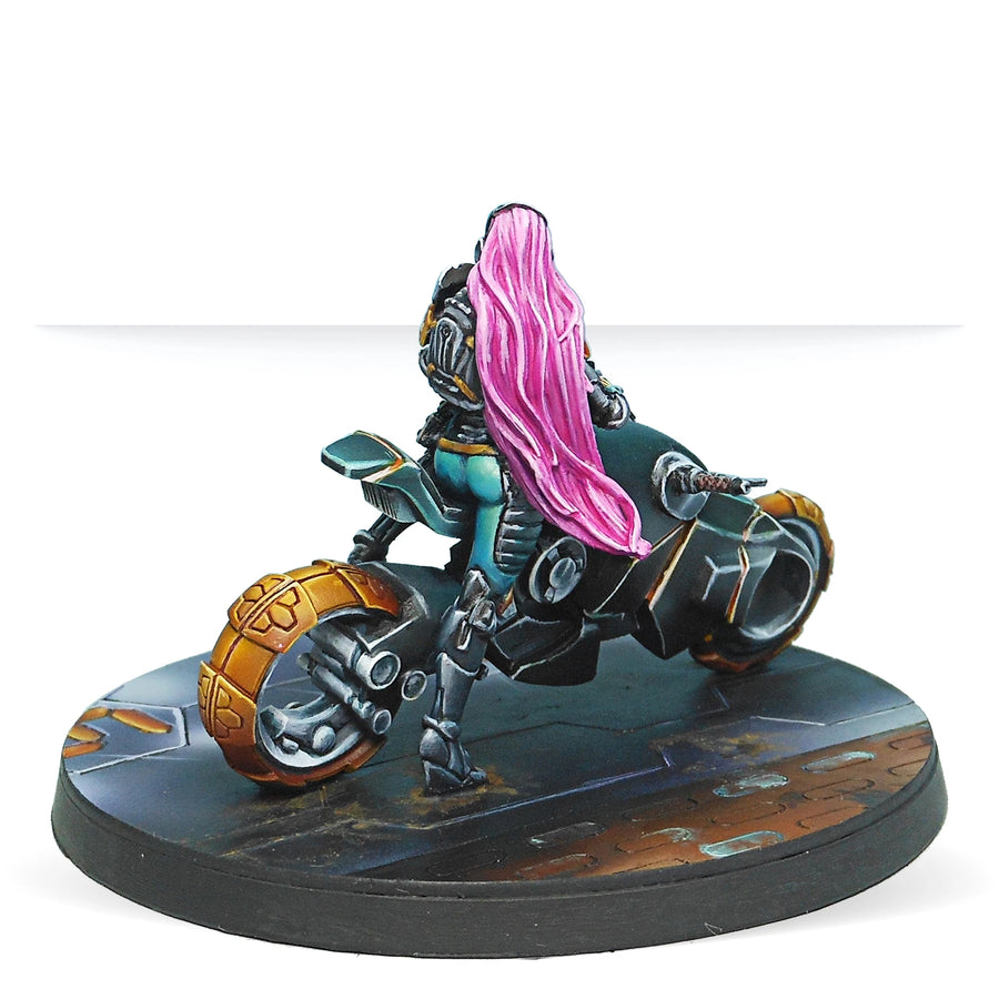 Cyberpunk Biker with Purple Hair 28mm Resin Figure Kit - 28mm resin model view 5