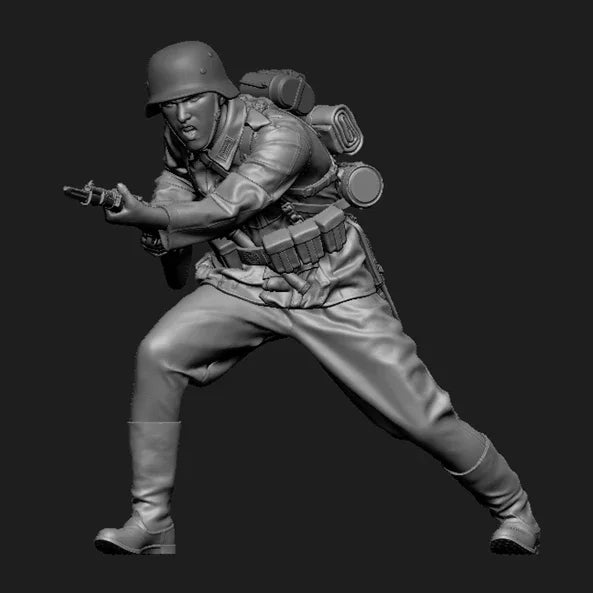 WWII German Soldier with Rifle 1/35 Resin Figure Kit - 1/35 resin model view 3
