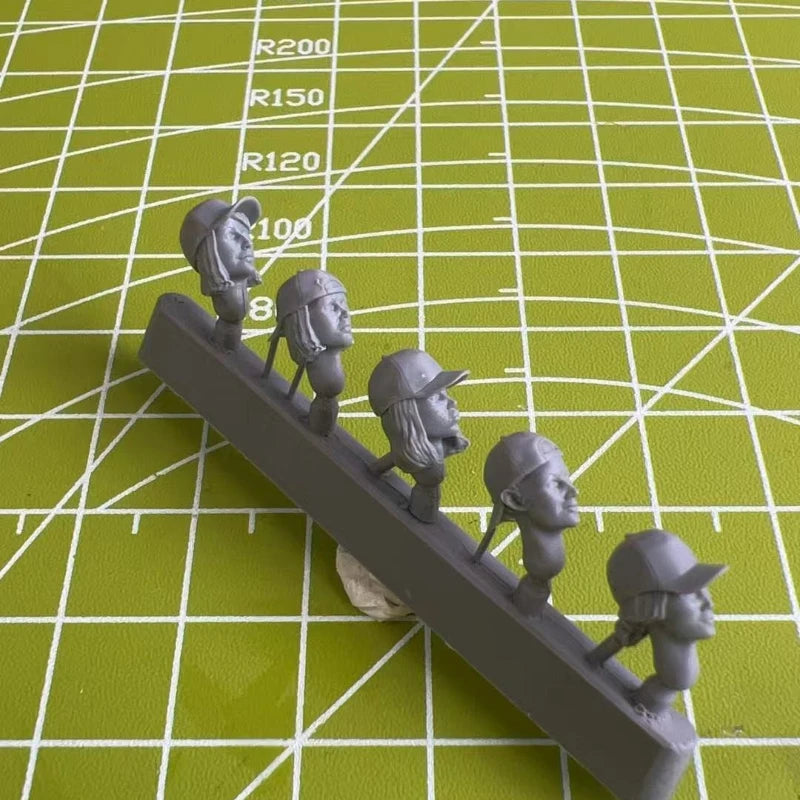 Female Soldier Head Variants with Baseball Caps 1/35 Resin Bust Kit - 1/35 resin model view 4