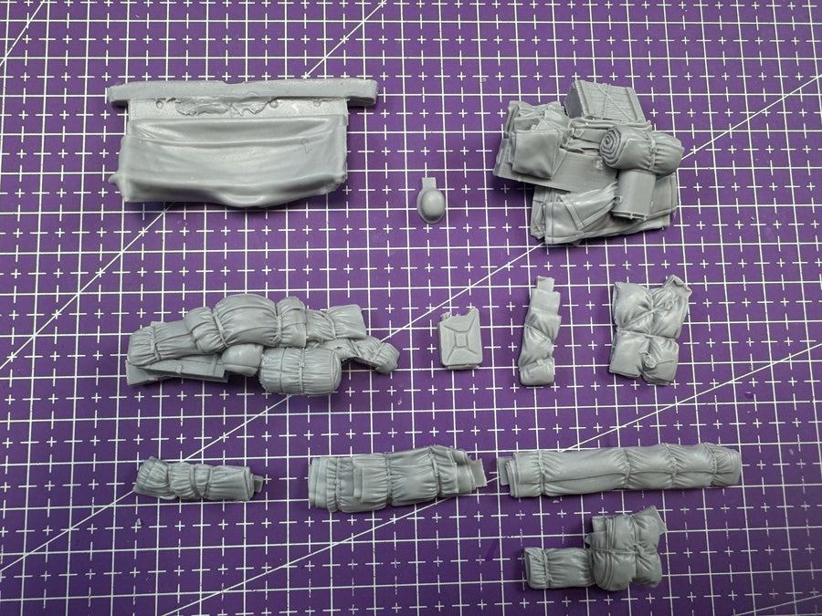 WWII Self-Propelled Gun Tank Wrapped Modified Parts Resin Model Kit 1/35 - 1/35 resin model view 2