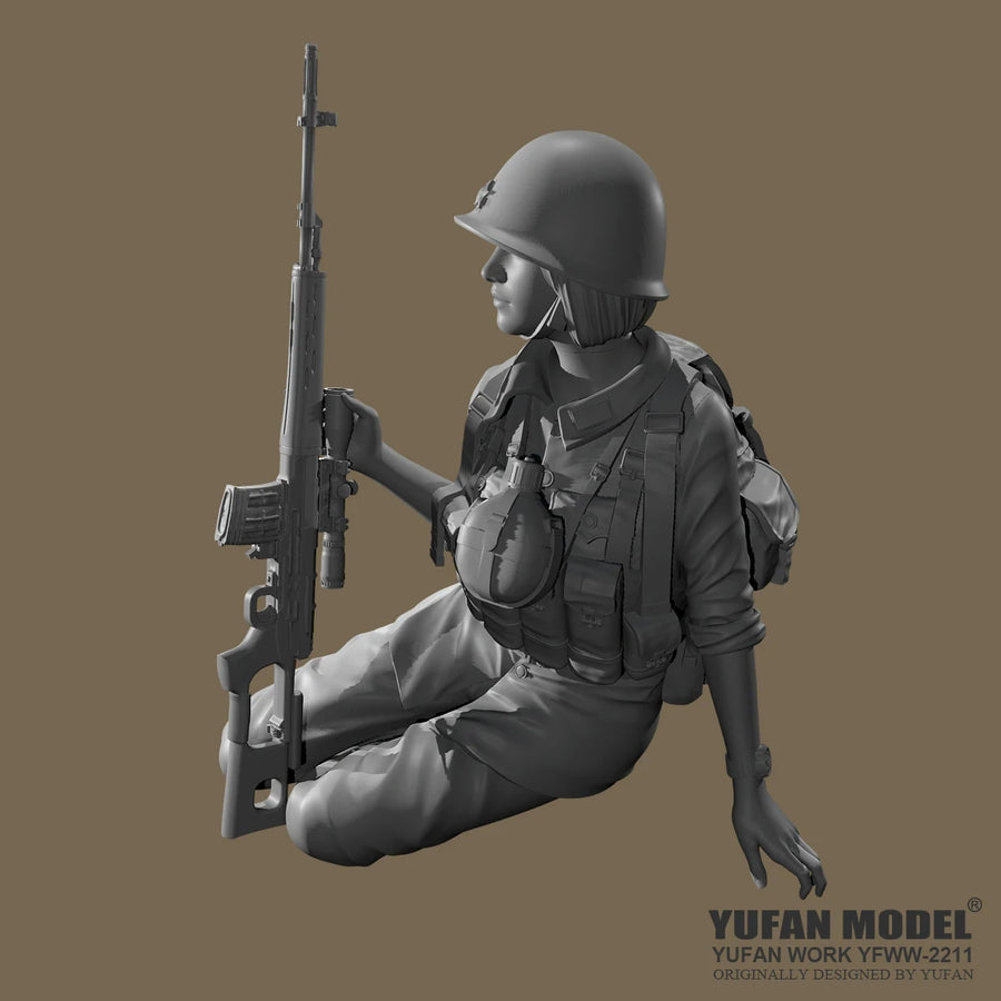 Modern Soldier Kneeling with Rifle 1/35 Resin Figure Kit - 1/35 resin model view 2