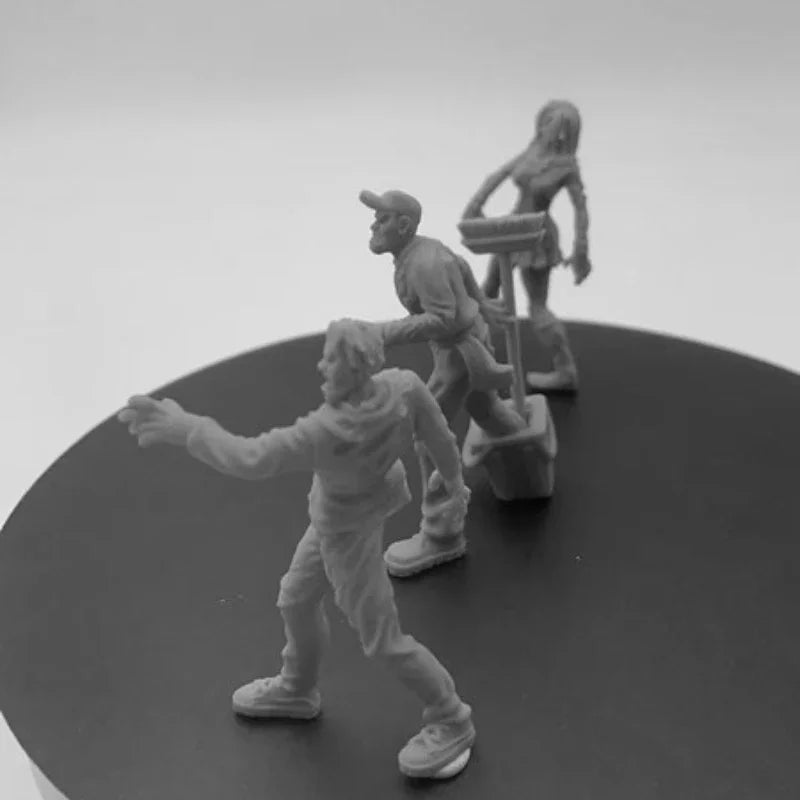 Vault Zombie Pack #4 - 1/35 Resin Figure Kit (4 Figures) - 1/35 resin model view 6