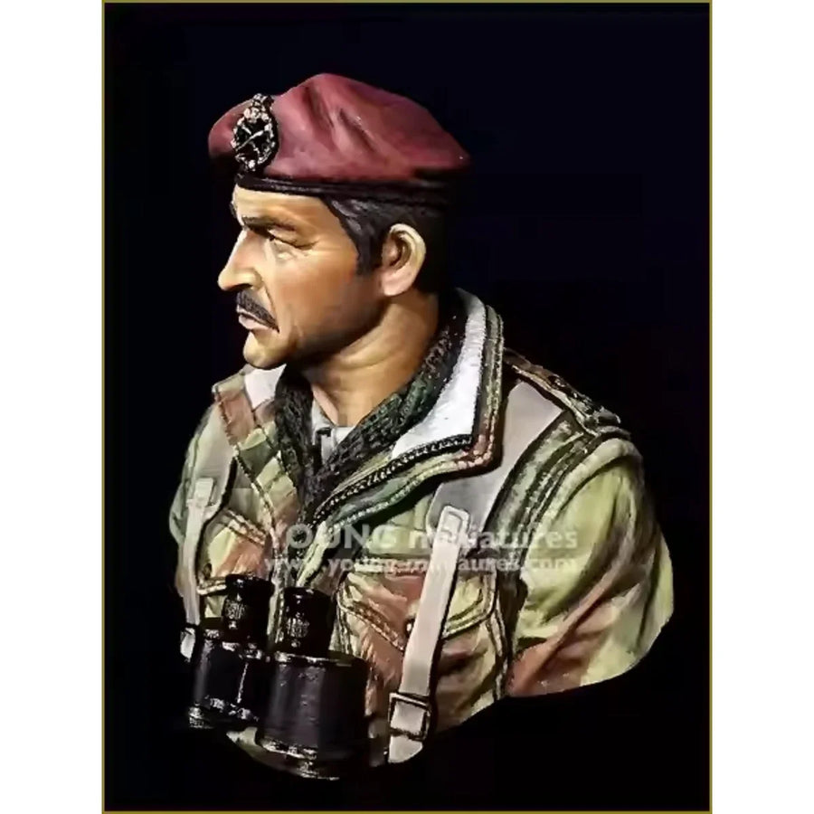 British WWII Paratrooper Officer Arnhem 1/10 Resin Bust - 1/10 resin model view 3