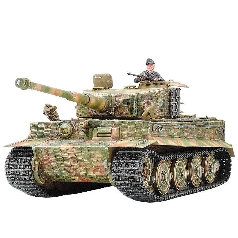 German Tiger I Heavy Tank Late Model 1/35 Resin Model Kit - 1/35 resin model view 3