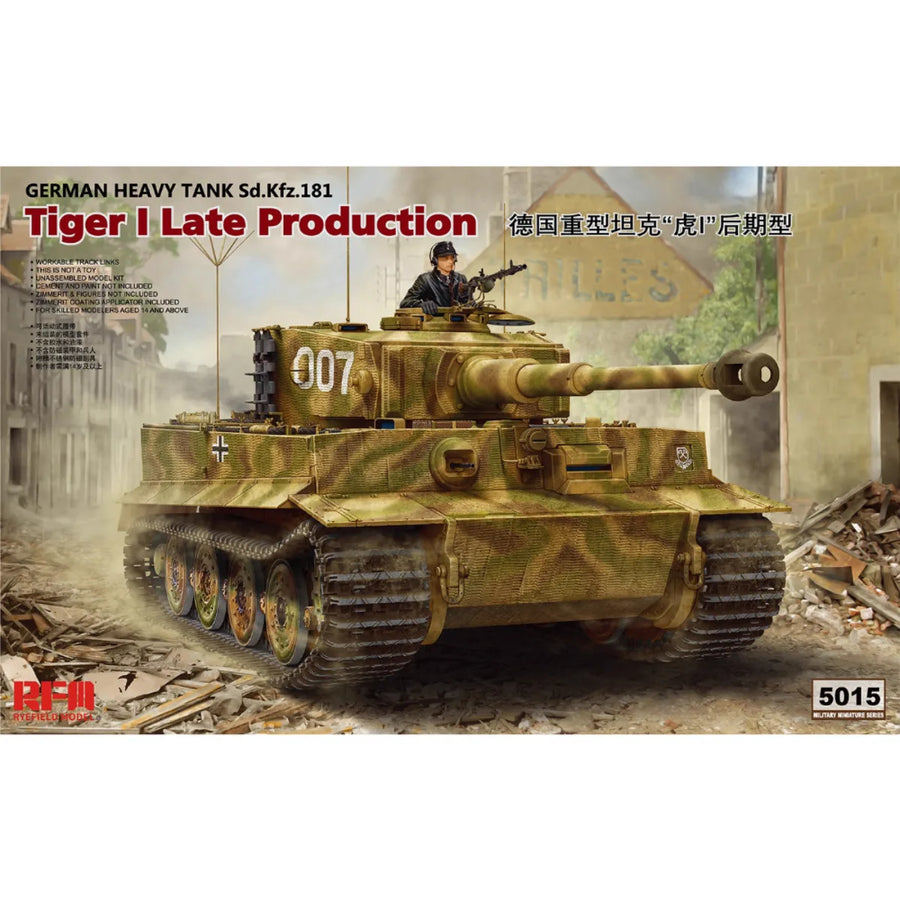 German Tiger I Late Production Heavy Tank 1/35 Resin Model Kit - 1/35 resin model view 2