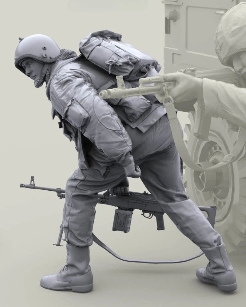 Modern Russian Light Machine Gunner with PKM 1/16 Resin Figure Kit - resin model view 4