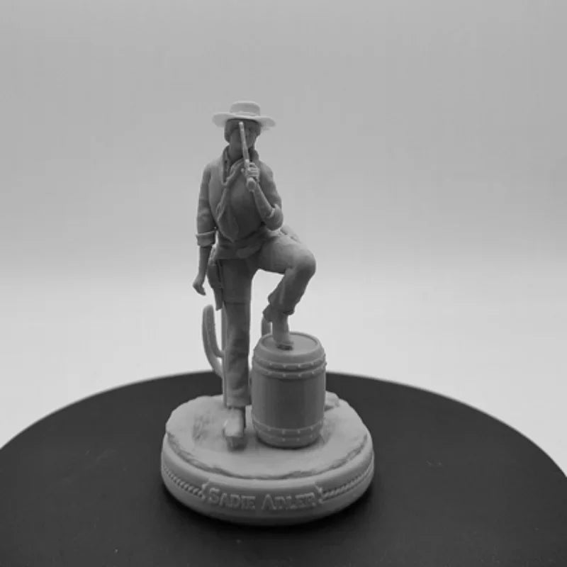 Sadie Adler Western Cowgirl 1/24 Resin Figure Kit - 1/24 resin model view 6