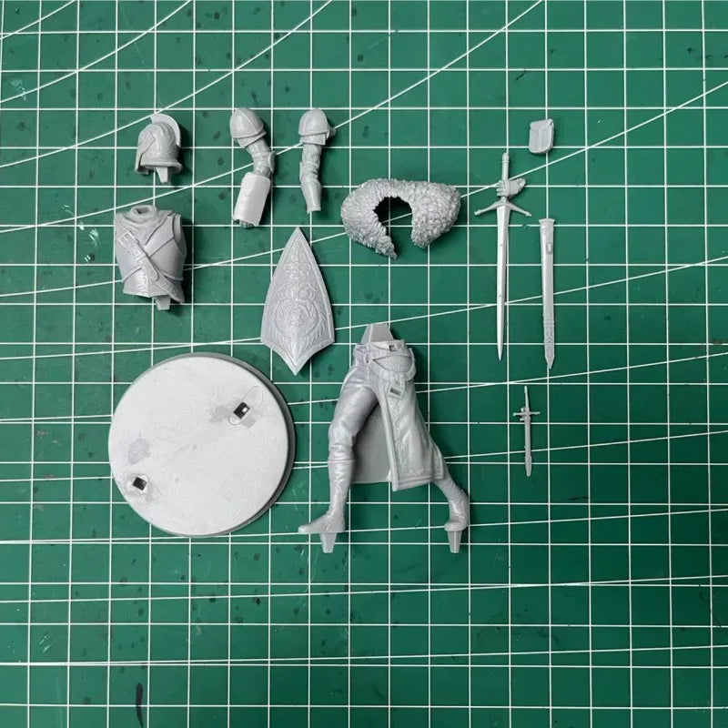 Medieval Knight with Shield and Sword 1/24 Resin Figure Kit - 1/24 resin model view 4