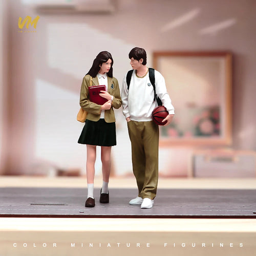 Campus Fashion Figures Casual Couple Boys Girls 1/24 Resin Model Kit