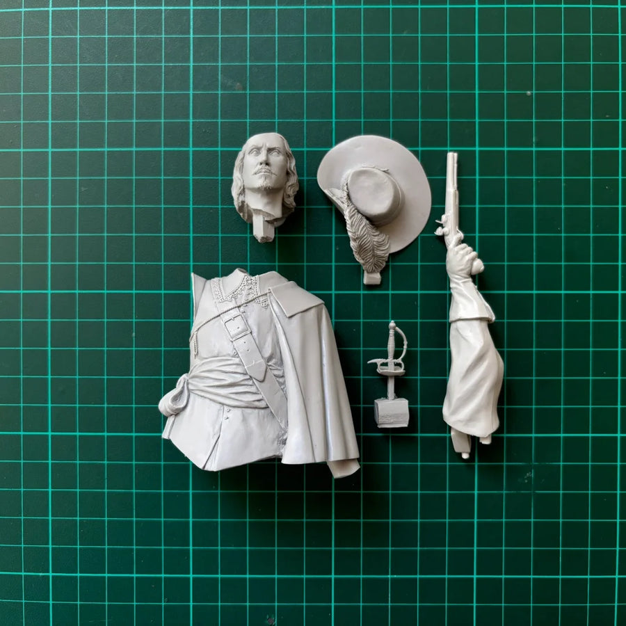 18th Century Musketeer Officer 1/10 Resin Bust - 1/10 resin model view 6