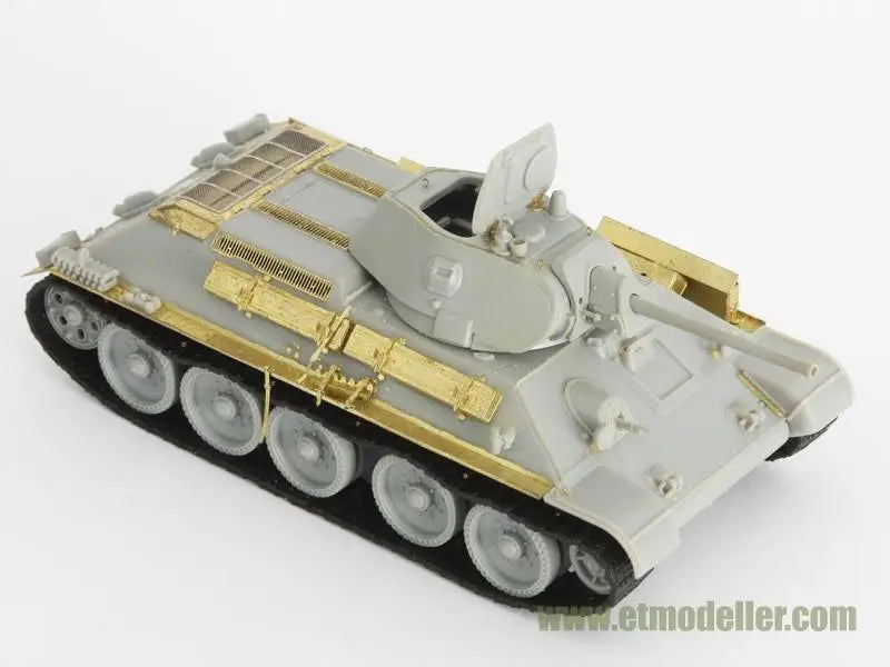 WWII Soviet T-34/76 1941 Tank 1/72 Resin Detail Set - 1/72 resin model view 4