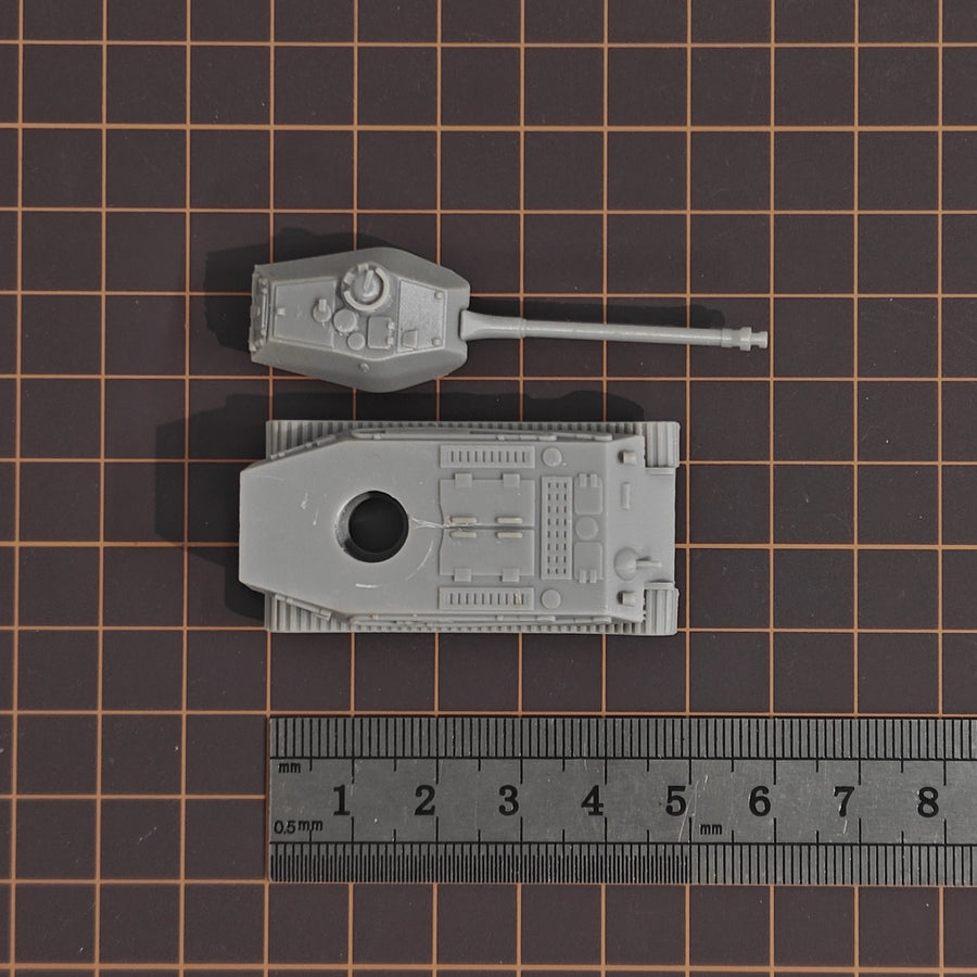 VK 45.02 (P) Ausf. B German Tank 1/144 Resin Model Kit - 1/144 resin model view 3