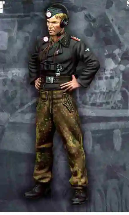 WWII German Panzer Crewman with Camo Trousers 1/35 Resin Figure Kit - resin model view 3
