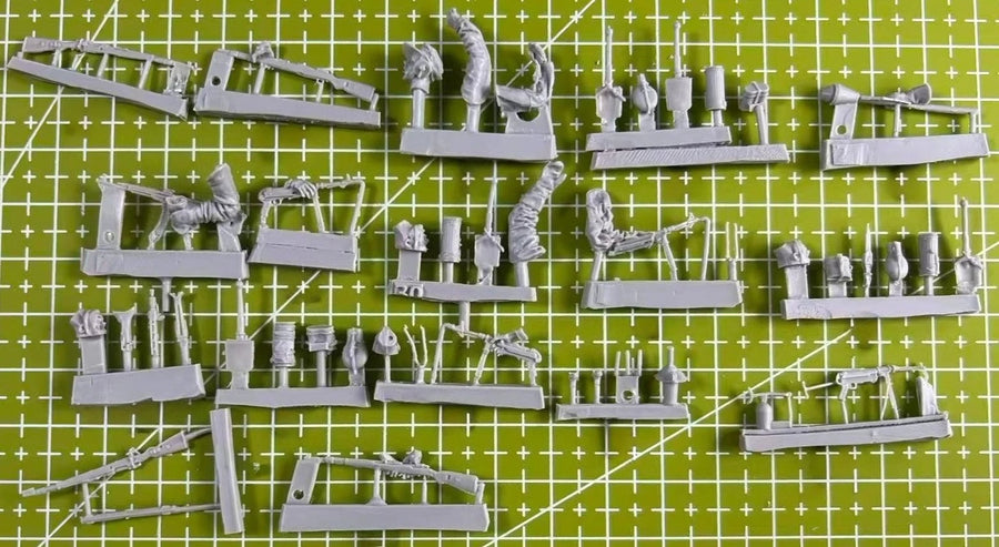 WWII German Tank-Mounted Infantry 13-Figure Set 1/35 Resin Kit - 1/35 resin model view 3