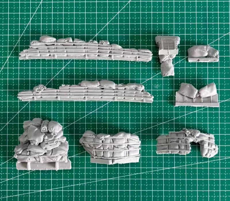 WWII US Army Sherman Tank Crew 1/35 Scale Resin Figure Kit - 1/35 resin model view 2