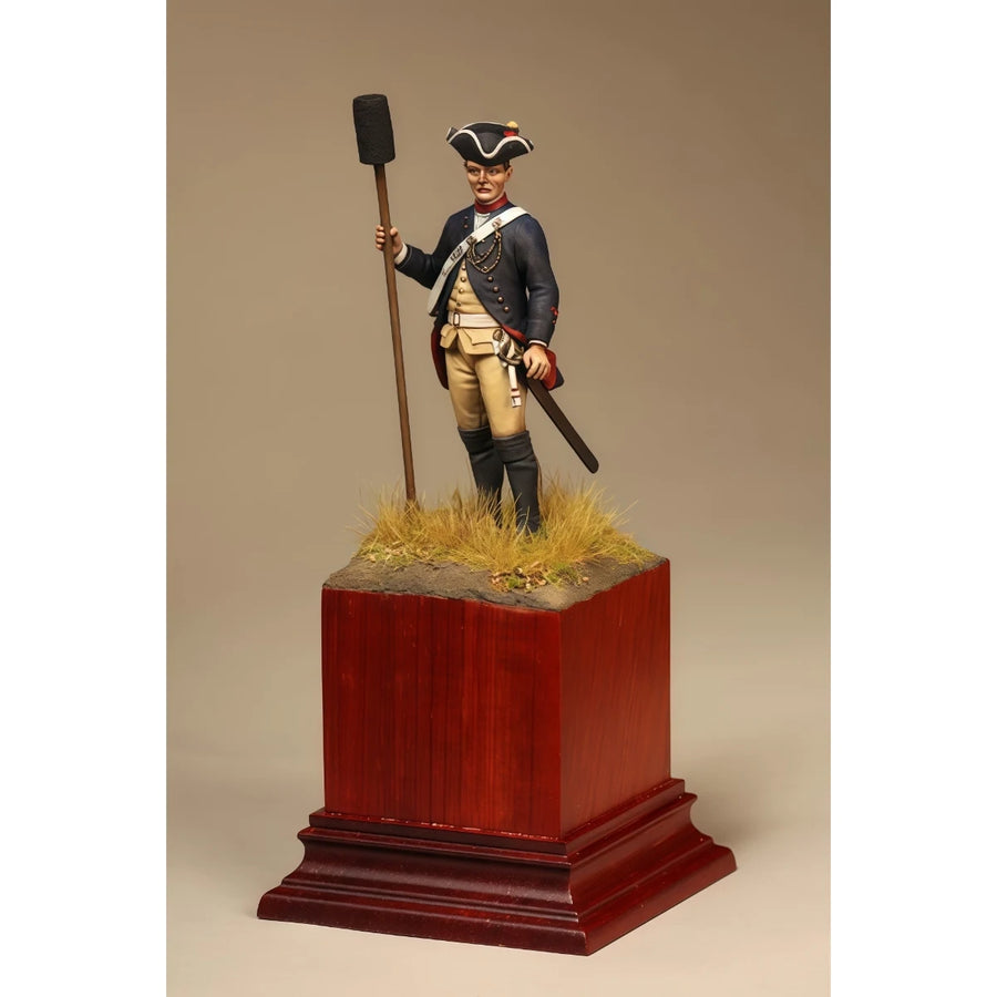 Continental Army Artillery Gunner with Rammer 54mm Resin Figure Kit - resin model view 3