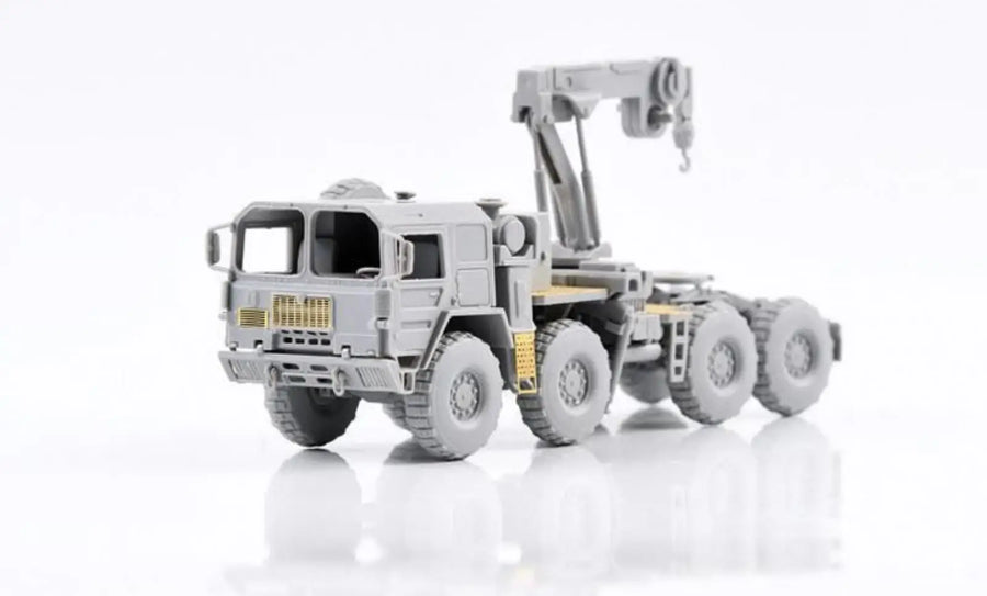 German MAN KAT1 M1013 8x8 High-Mobility Truck 1/72 Resin Kit - 1/72 resin model view 3