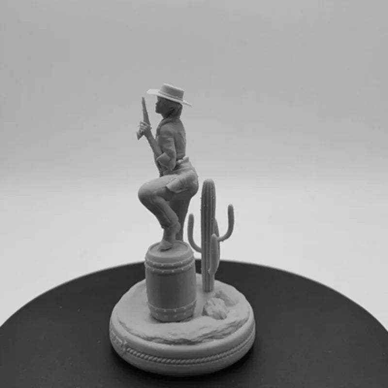 Sadie Adler Western Cowgirl 1/24 Resin Figure Kit - 1/24 resin model view 3