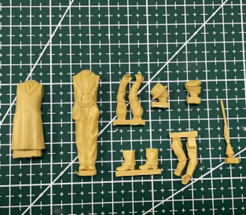 WWII German Volkssturm Militia 2-Figure Set 1/35 Resin Kit - 1/35 resin model view 2