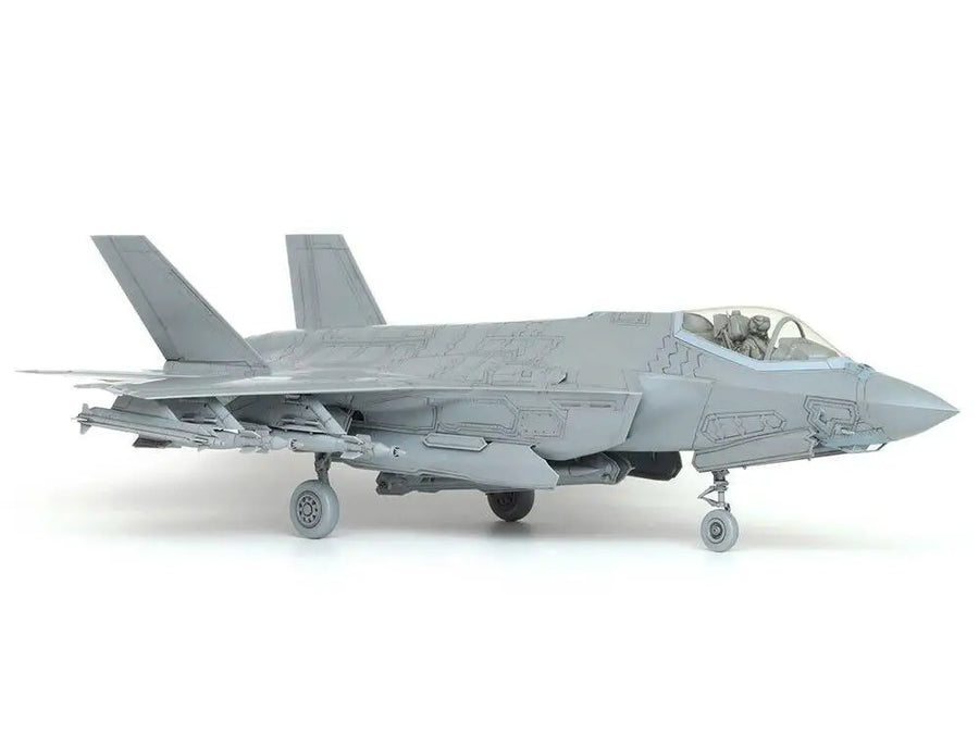 F-35A Lightning II Fighter Jet 1/48 Scale Resin Model Kit - 1/48 resin model view 5
