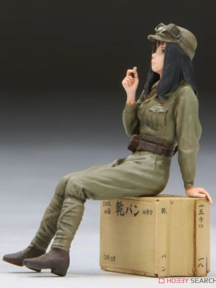 WWII Female Soldier Sitting 1/35 Resin Figure Kit - 1/35 resin model view 2