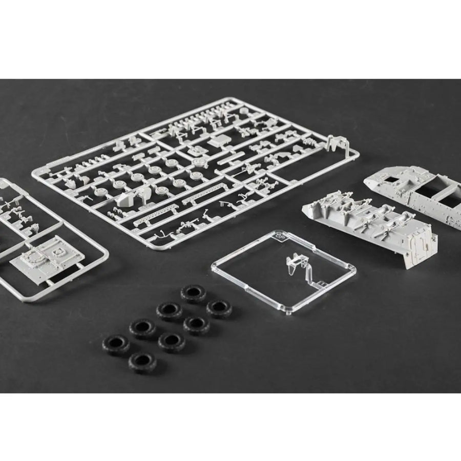 M1130 Stryker Command Vehicle 1/72 Scale Resin Model Kit - 1/72 resin model view 2