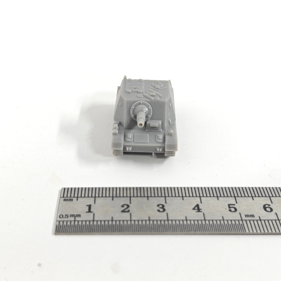 WWII German Sturmpanzer IV 1/144 Scale Resin Model Kit - 1/144 resin model view 3
